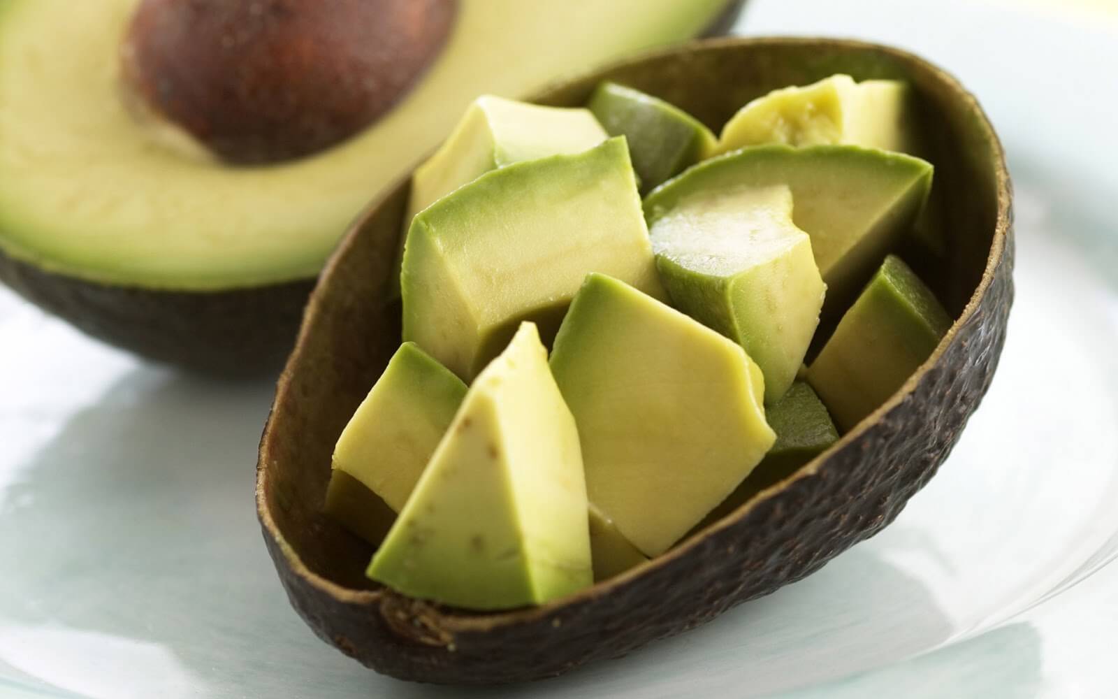 Cremă de avocado pentru călcâie crăpate