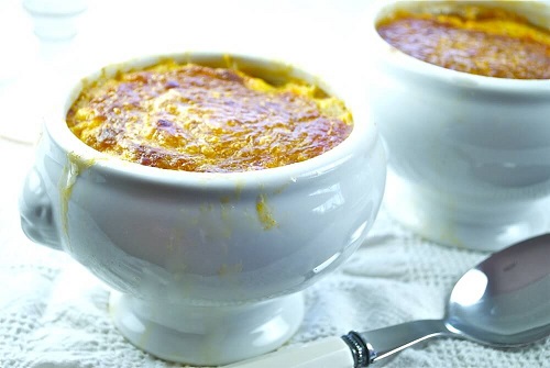 Cum prepari supa cremă de usturoi