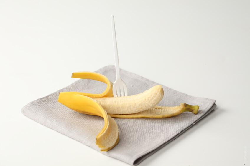 Bananele sunt fructe pentru un abdomen plat