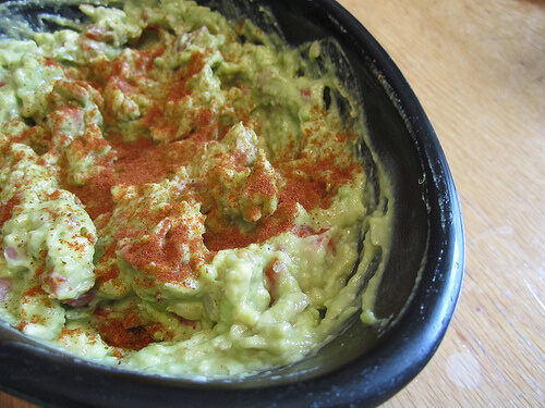Guacamole cu scorțișoară