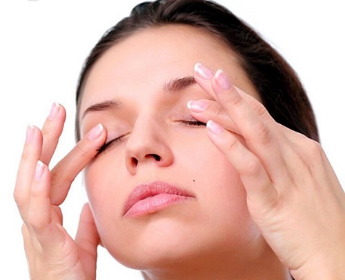 Hidratarea pielii include și zona ochilor