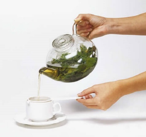 Infuzie din plante medicinale care elimină acidul uric în exces