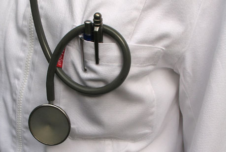 Consultă medicul în caz de hernie de disc