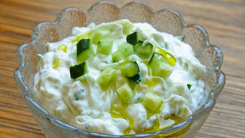 Salată cu multe legume pentru slăbire