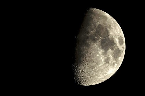 Luna îți afectează viața în funcție de fazele sale