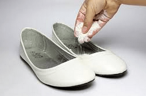 Mirosul neplăcut din pantofi – 7 remedii