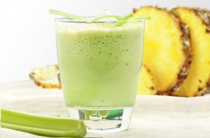 6 rețete de smoothie care elimină toxinele