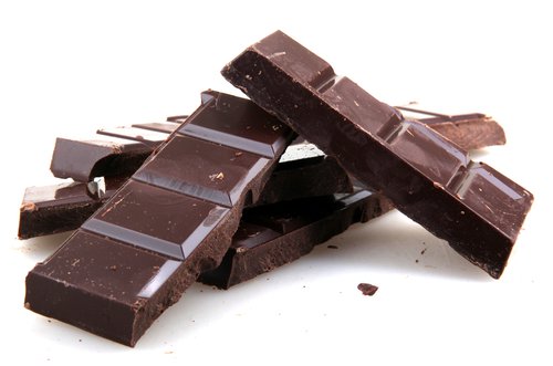 Beneficii oferite de ciocolata neagră cu un conținut ridicat de cacao