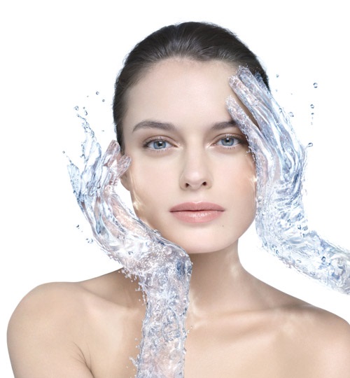 Cum să prepari apă micelară pentru curățarea feței