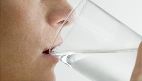Infecțiile renale pot fi tratate cu apă