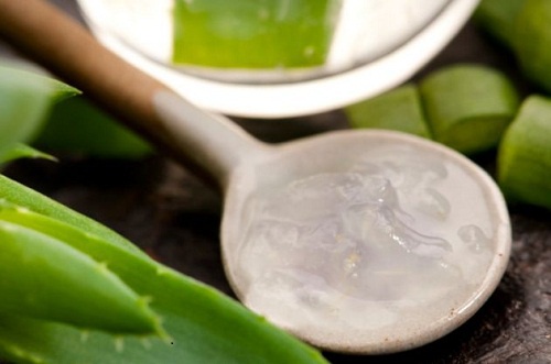 Aloe vera poate preveni căderea părului