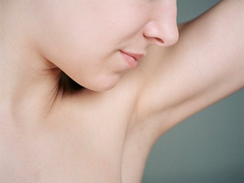 Cancerul mamar: noduli la subraț