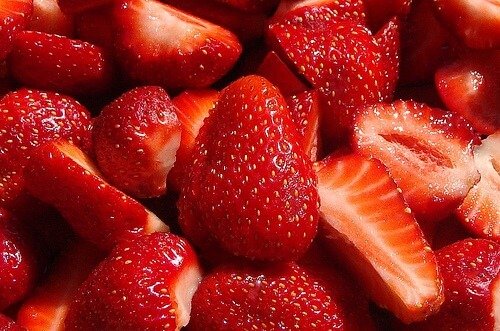 Căpșunele cu ciocolată îți satisfac pofta de dulce