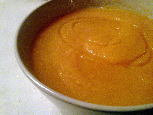 Poți să îți cureți bronhiile cu suc de morcovi