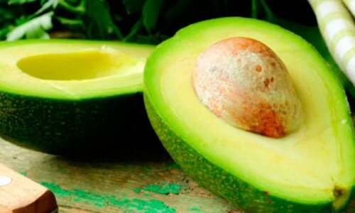 Eliminăm grăsimea abdominală cu alimente precum  avocado