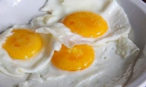 Câte ouă să mâncăm pe săptămână?