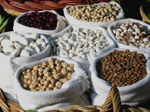 Proteinele elimină pielea lăsată