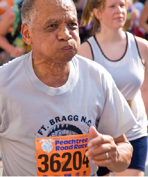 Puțin jogging te poate ajuta să tratezi artrita reumatoidă