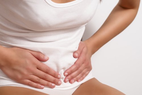 Cancerul ovarian poate provoca dureri pelviene