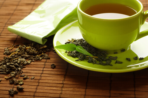 Ceaiul verde ameliorează degetele umflate