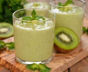 Scapă de grăsime cu un pahar de smoothie verde