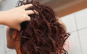 Păr sănătos cu semințe de in: remediu natural