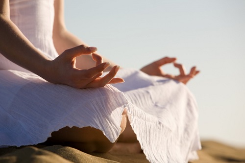 Reduci grăsimea de pe coapse dacă practici yoga
