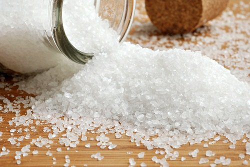 Sarea pe lista de alimente care provoacă celulită