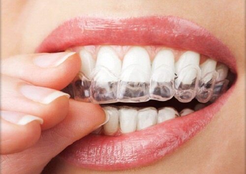Scrâșnitul din dinți – 4 remedii naturiste