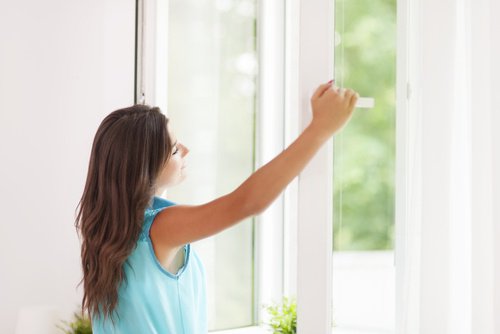 Aerul curat umple casa de energie pozitivă