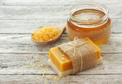 Săpun de casă cu miere 100% natural