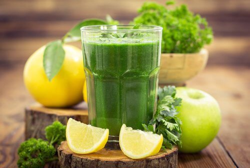 suc-verde-kilogramele Un suc verde topește kilogramele în plus