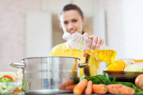 Care sunt cele mai bune uleiuri pentru gătit? Care sunt cele mai bune uleiuri pentru gătit?