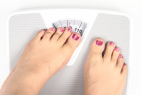Cură de detoxifiere cu oțet de mere care ajută la slăbit