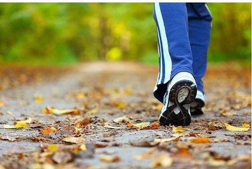 Fă plimbări în natură pentru a alunga tristețea