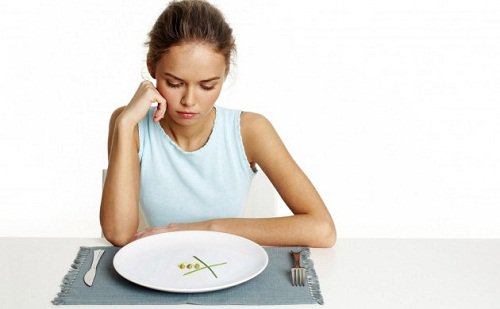 Stresul te determină să nu mănânci porții mai mici