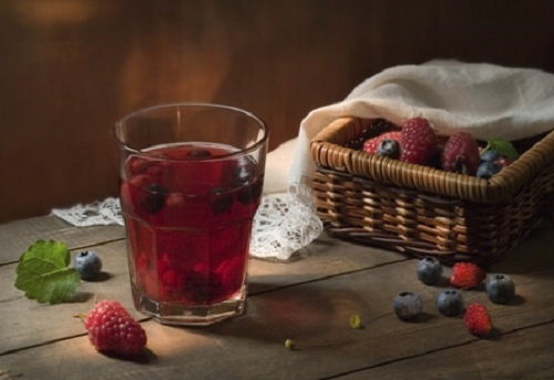 Elimină toxinele din organism cu o infuzie de coacăze