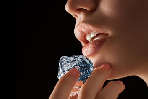 Herpesul oral poate fi tratat cu gheață
