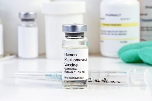 Cancerul de col uterin previn printr-un vaccin împotriva HPV