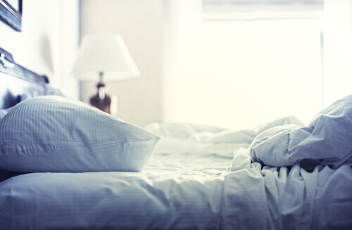 Cum să elimini alergenii din dormitor