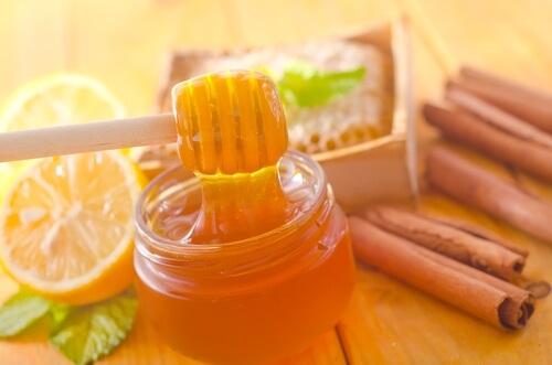 Mierea și scorțișoara – beneficii incredibile