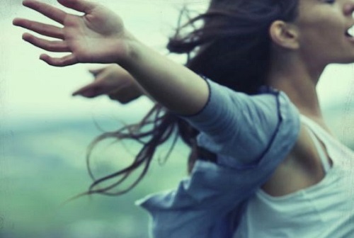 Singurătatea este necesară ca să fii liber