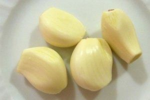Consumul zilnic de usturoi: beneficii