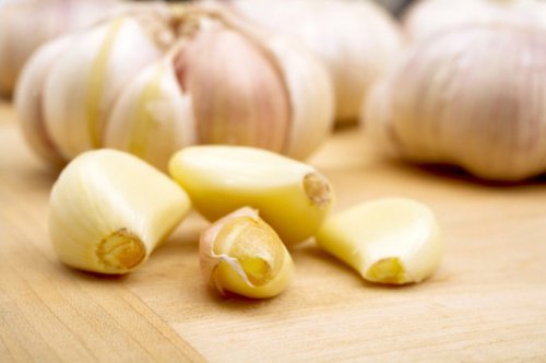 Consumul zilnic de usturoi natural