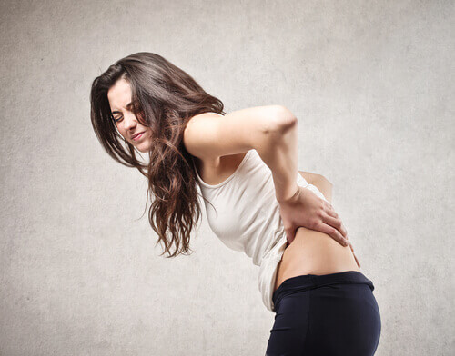 Hernia de disc provoacă dureri de spate 