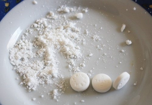 Aspirina albește și curăță rufele 