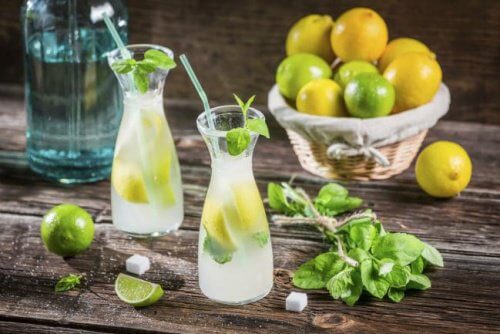 limonada-menta-abdomen-plat Limonada cu mentă te ajută să obții un abdomen plat
