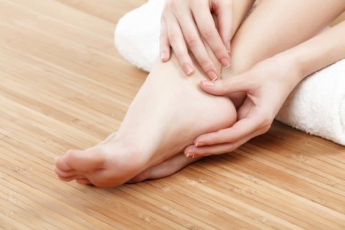 Simptome ale circulației sanguine deficitare în picioare