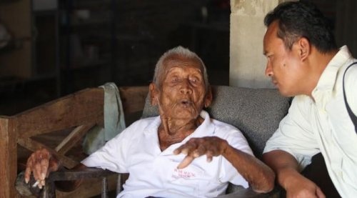 Mbah Gotho este bărbatul de 145 de ani cu mulți nepoți