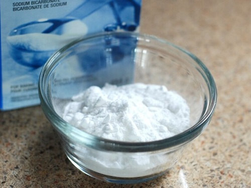 Bicarbonat de sodiu ca ingredient într-un balsam de rufe natural